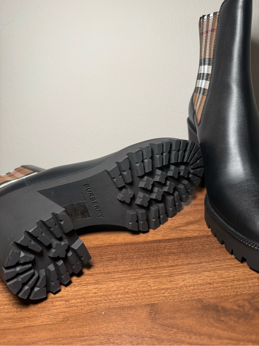Burberry Black Leather Chelsea Ankle Boots with Signature Check - Picture 3 of 5